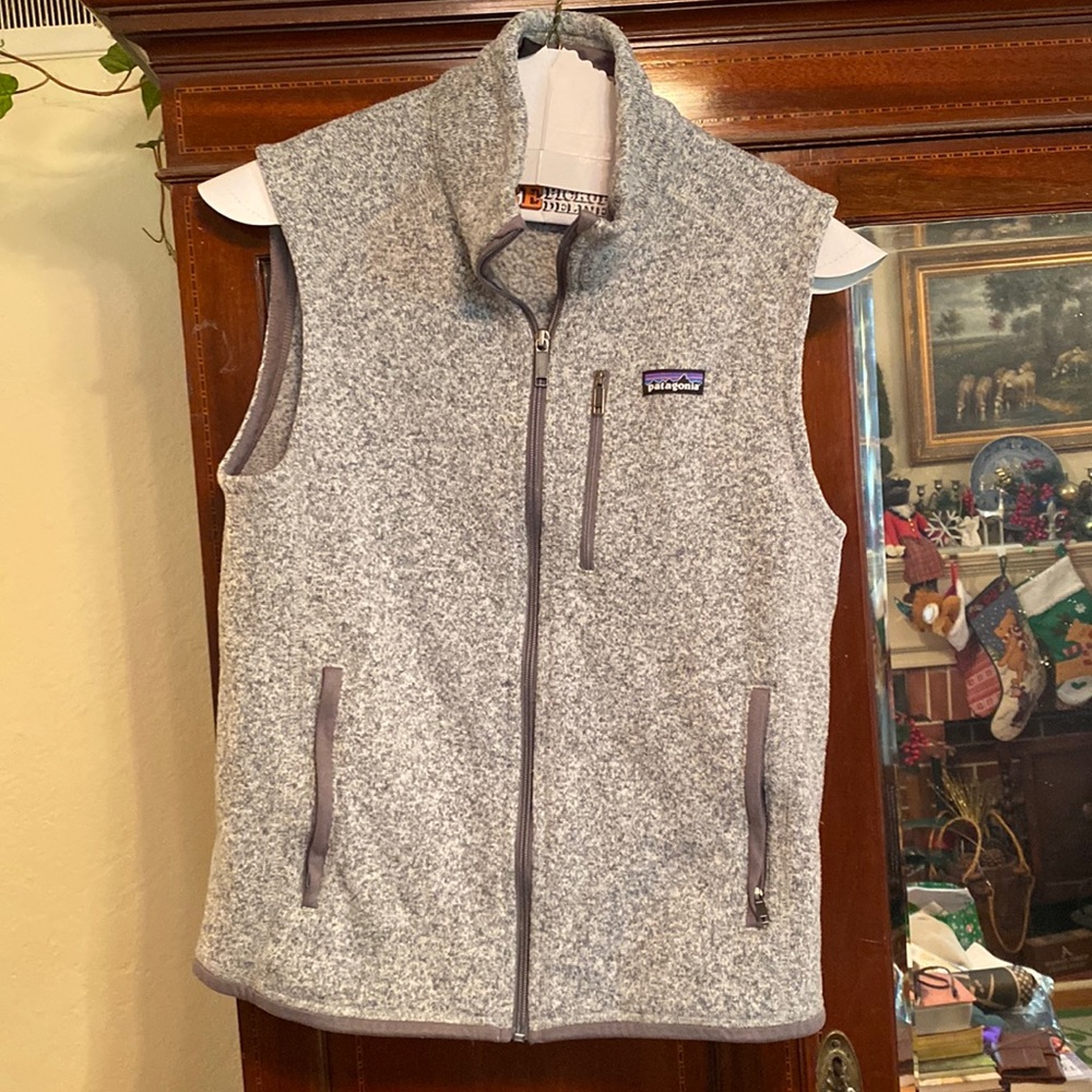 Grey Patagonia better sweater zip vest - medium